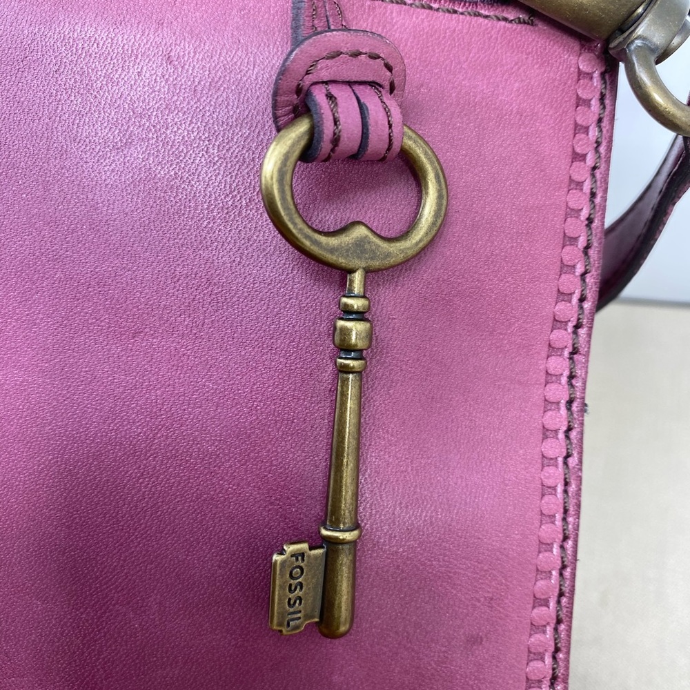 Fossil Flap Turnlock Crossbody In Raspberry - image 6